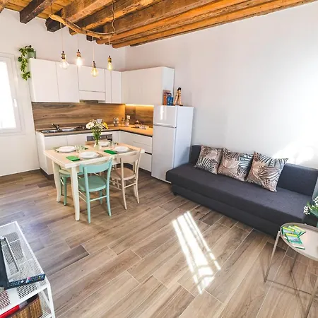 Casetta Stretta Bersaglio Apartment